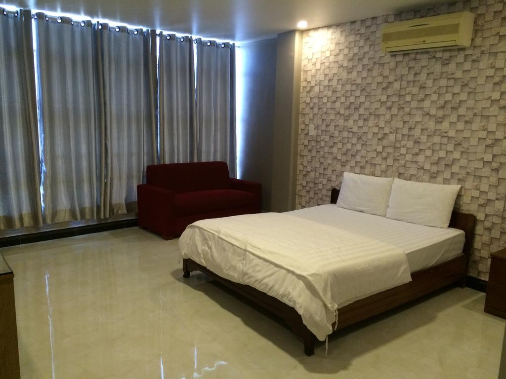 Phu Qui Hotel Soc Trang Bagian luar foto